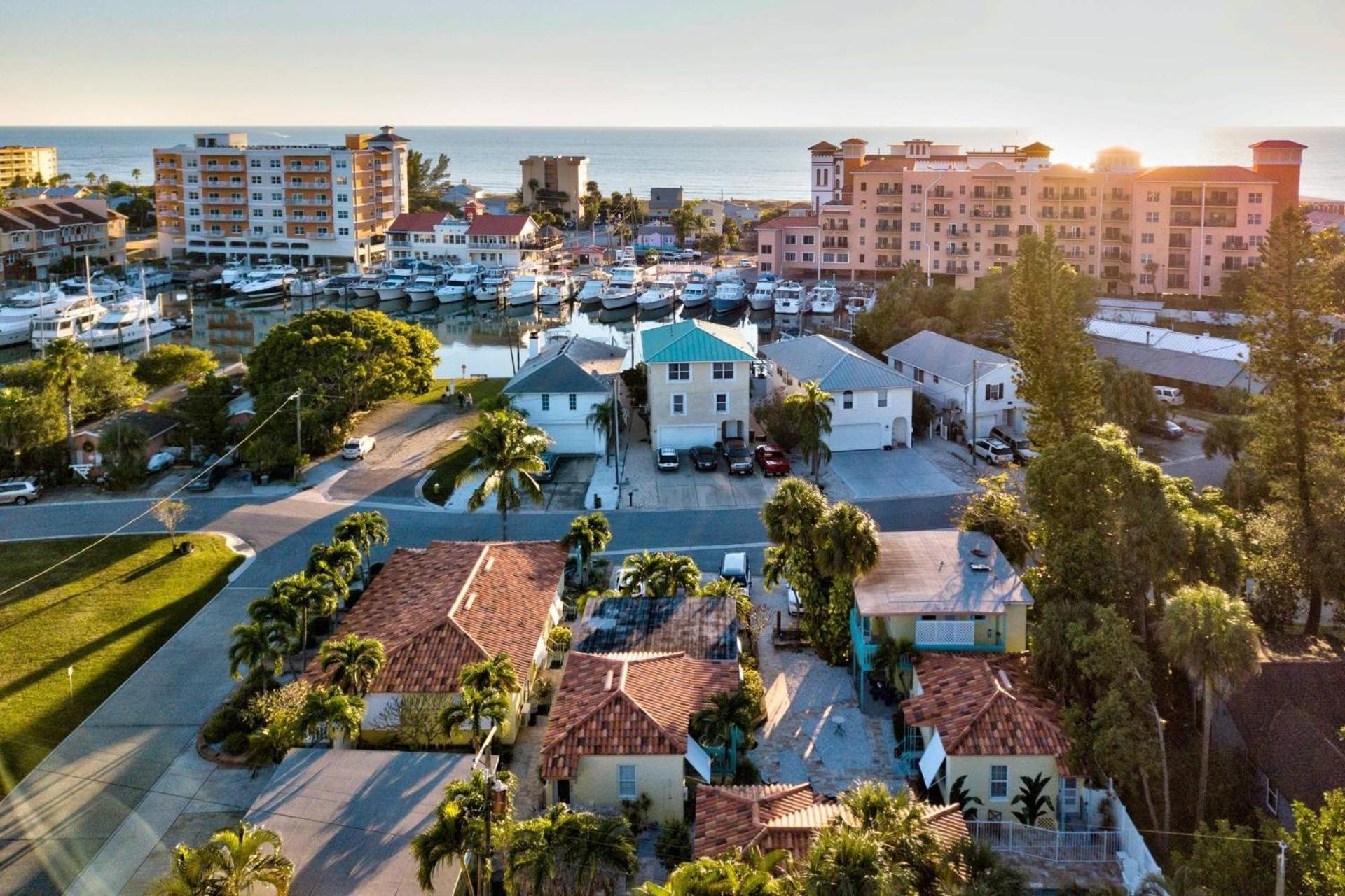 3 - Island Paradise Cottages - Villa Paradiso St. Pete Beach Exterior photo